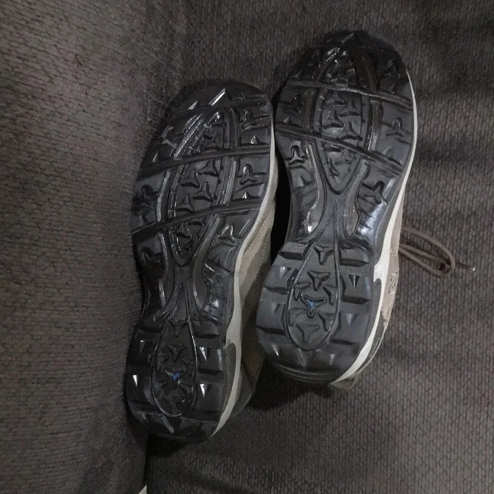 WATERPROOF New Balance Goretex shoes women 9 - Picture 8 of 15